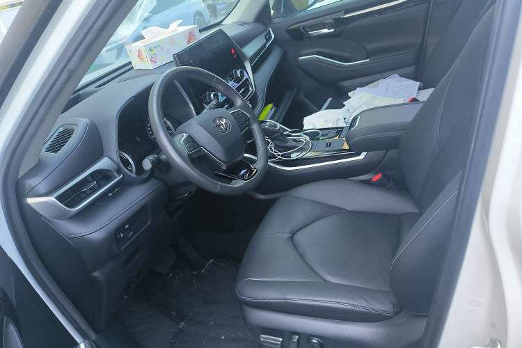 Used Toyota Highlander 2022 Dual-Engine 2.5L Four-Wheel Drive Prestige Version 7 Seats