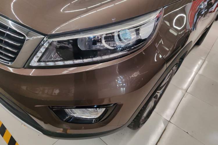 Used Kia Sportage R 2015 2.0L Automatic Two-Wheel Drive GLS Left Front Headlight