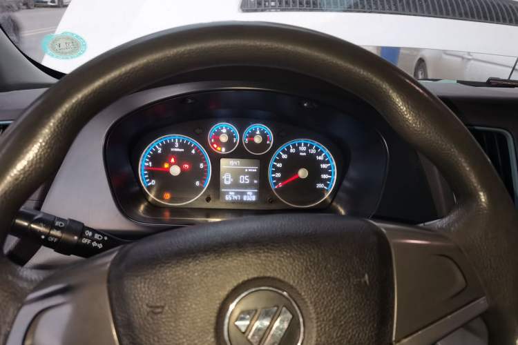 Used Foton Toano 2020 2.5T Manual Tongtu Short Wheelbase Flat Roof 5/6/7-Seater 4J25TC3