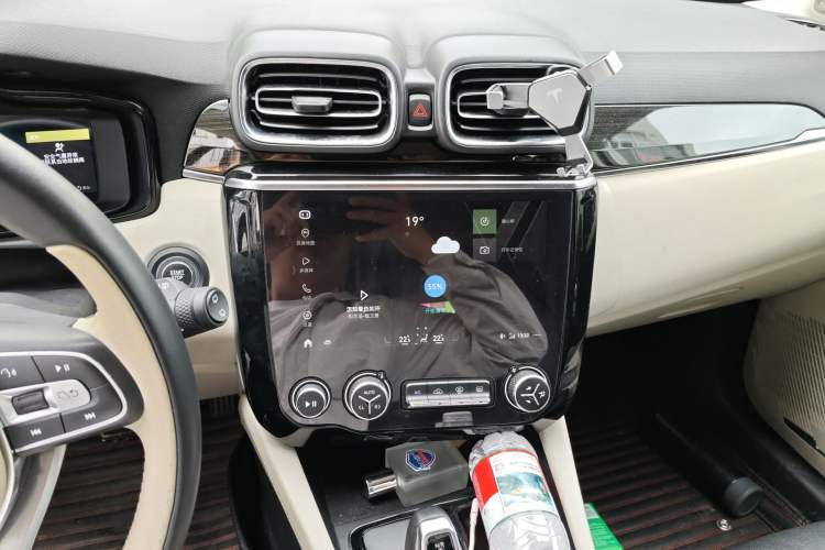 Used Lynk & Co 02 2018 1.5T DCT Two-Wheel Drive Zhaopu Version China V Standard
