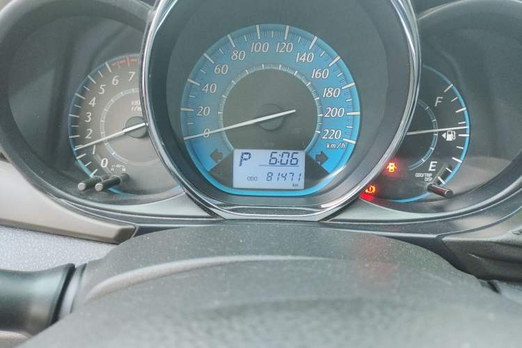 Used Toyota YARiS L Zhi Xuan 2015 1.5E Automatic Charm Edition
