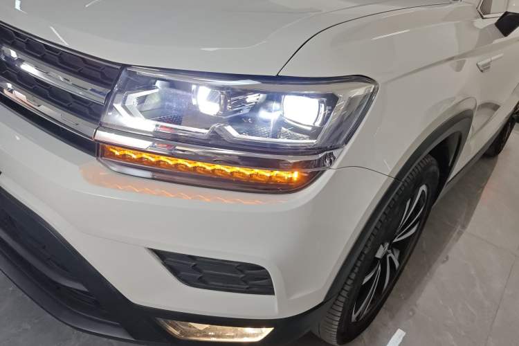 Used Volkswagen Tharu 2019 280TSI Two-Wheel Drive Luxury Version China VI Standard Left Front Headlight