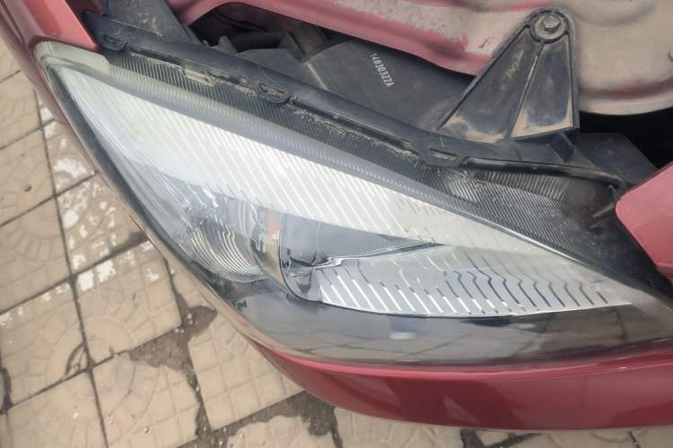 Used Great Wall C30 2013 New Vision Edition 1.5L Manual Fashion Model Right Front Headlight