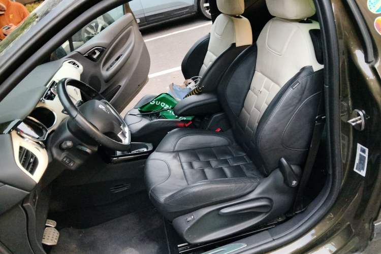 Used DS 3 2012 1.6L Supreme Edition
