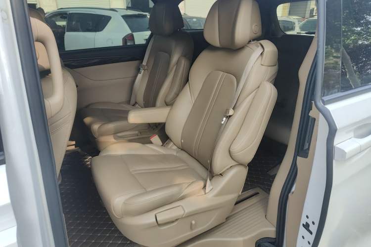 Used Buick GL8 2018 ES 28T Premium Model China VI Standard
