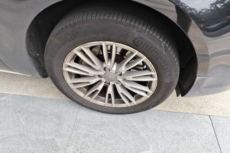 Used Audi A8 2014 A8L 45 TFSI quattro Comfort model