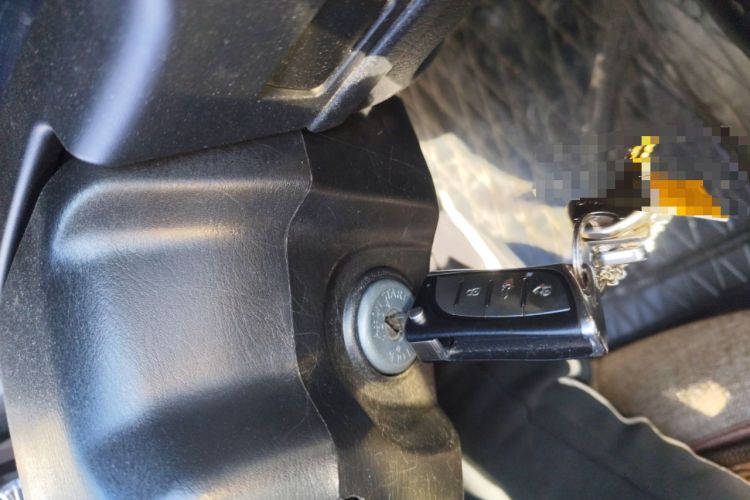 Used Nissan Paladin 2008 2.4L 4x4 Standard Edition