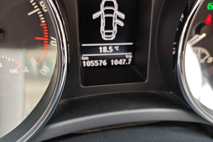 Used Skoda Superb 2013 1.8TSI Automatic Yashi Edition
