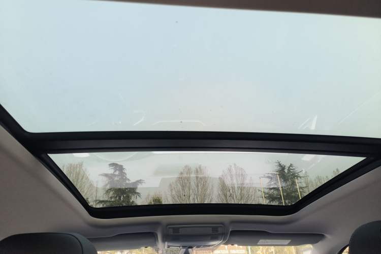 Used Volkswagen Tacqua 2023 200TSI DSG Joy-Connect Edition Headliner