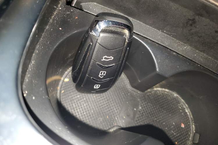 Used Landian E5 2023 1.5L DE-i 100KM Zhenxiang Edition 7-Seater
