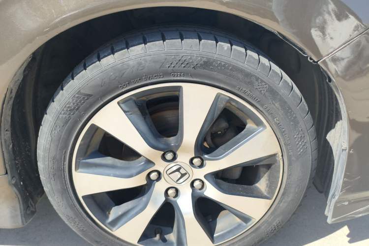 Used Honda Jade 2013 1.8L CVT Luxury Edition 5 seats
