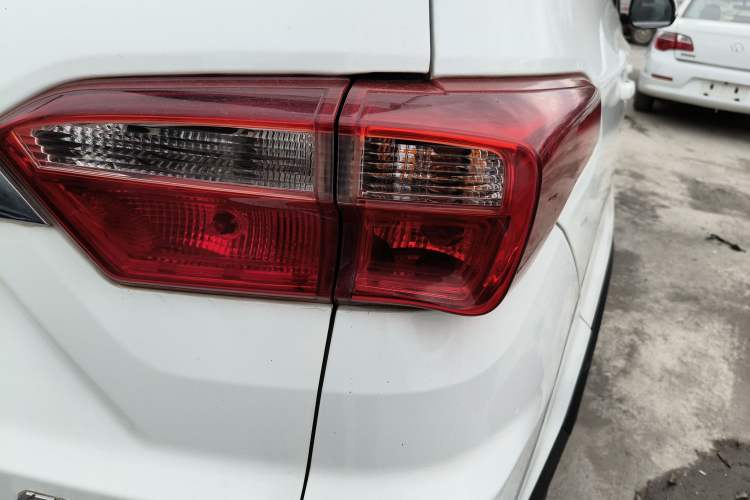 Used HYOSOW S3 2016 S3L 1.5L Manual Premium Edition
