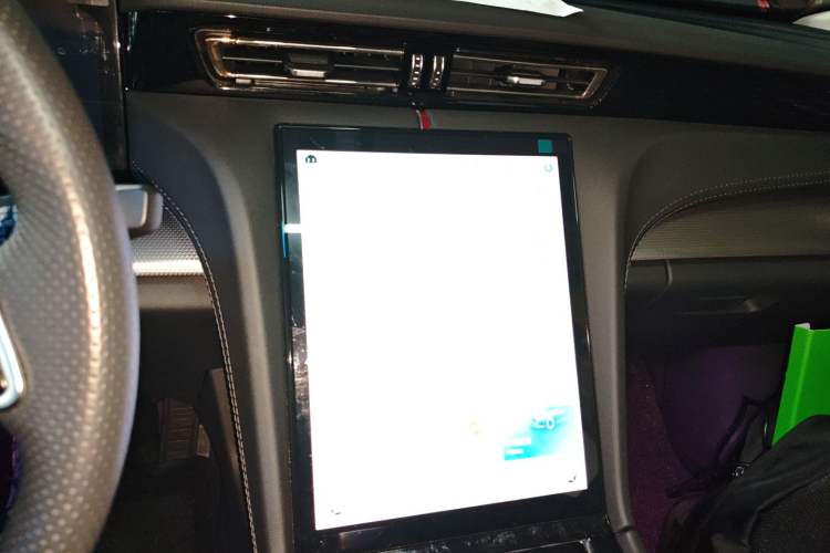 Used Hongqi H5 2023 1.5T HEV Smart Connect Flagship Edition
