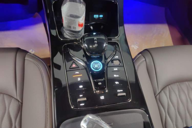 Used BYD Han 2024 DM-i Glory Edition 121KM Prestige Model