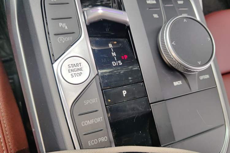 Used BMW 3 Series 2025 325i M Sport Package Gear Lever