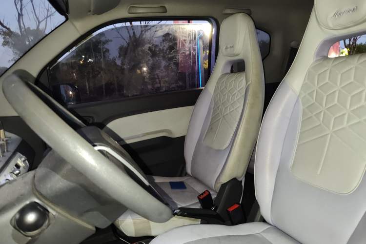 Used Wuling Hongguang MINIEV 2022 Macaron-Color Edition Lithium Iron Phosphate Left Front Seat