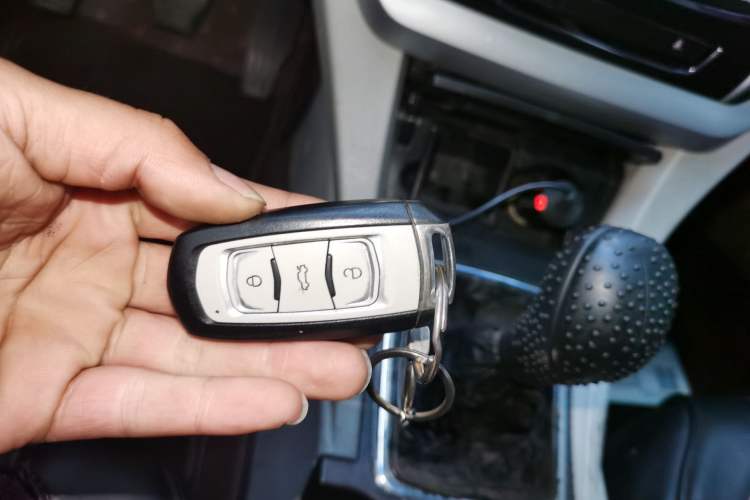 Used Geely Auto Emgrand 2016 Sedan 1.5L Manual Luxury Model
