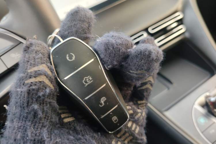 Used BYD Sealion 05 DM-i 2025 DM-i Smart Drive 115KM Flagship Model Vehicle Key