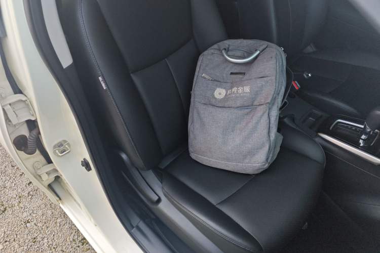 Used Nissan Sylphy 2021 Classic 1.6XL CVT Luxury Edition Right Front Seat