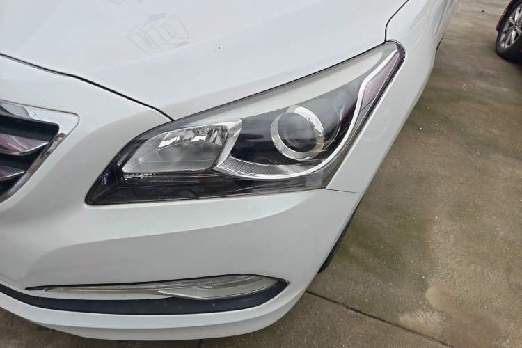 Used Hyundai Mistra 2016 1.8L Automatic Smart GLS Left Front Headlight