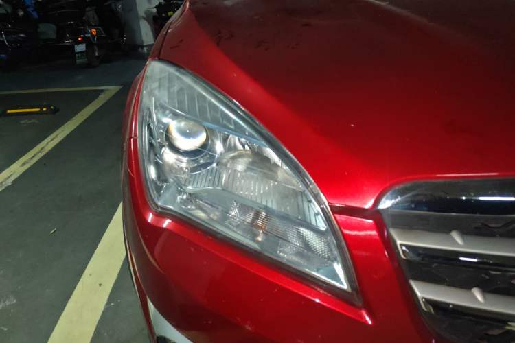 Used CHANGAN CS35 2015 1.6L Automatic Luxury Model China IV Standard
