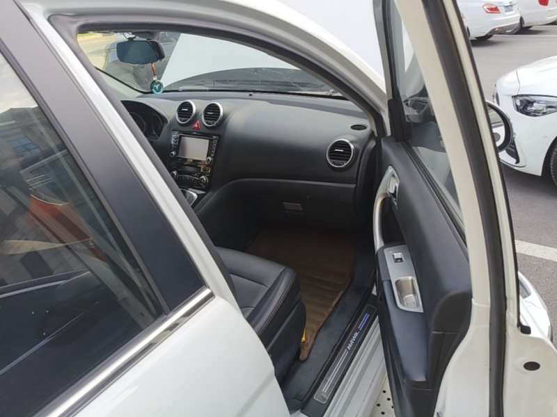 Used Haval H6 2015 Upgraded Model 1.5T Manual Two-Wheel Drive Elite Version — 28