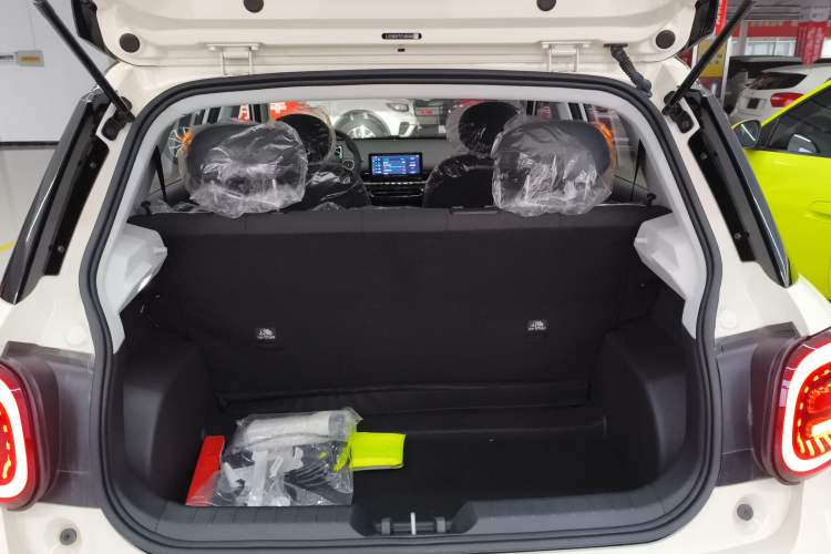 Used JAC Yiwei 3 2025 330km Freedom Edition