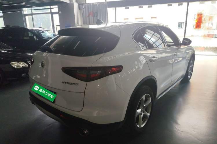 Used Alfa Romeo Stelvio 2017 2.0T 200HP Elite Edition