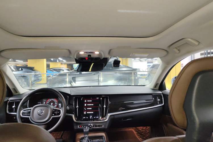 Used Volvo S90 2018 T4 Zhiyuan Edition