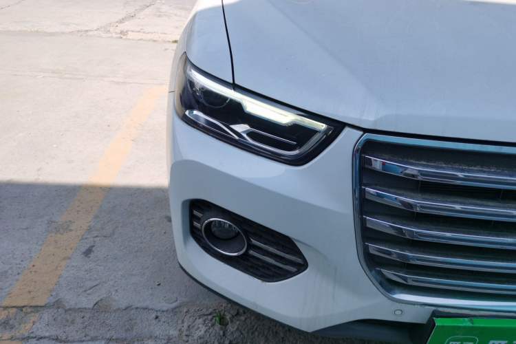 Used Haval H6 2017 Red Label 2.0T Automatic Two-Wheel Drive ZhiShang Model