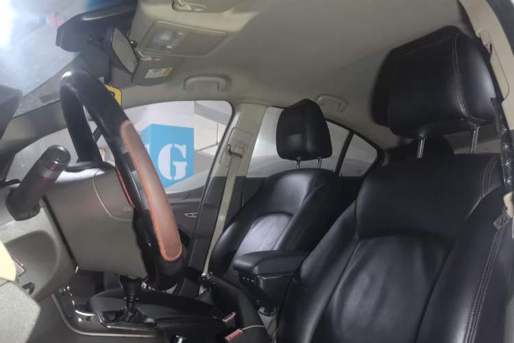 Used Chevrolet Cruze 2015 1.5L Classic SL MT
