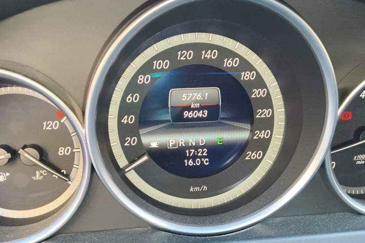 Used Mercedes-Benz C-Class 2013 C 180 CGI Classic Odometer Close Up