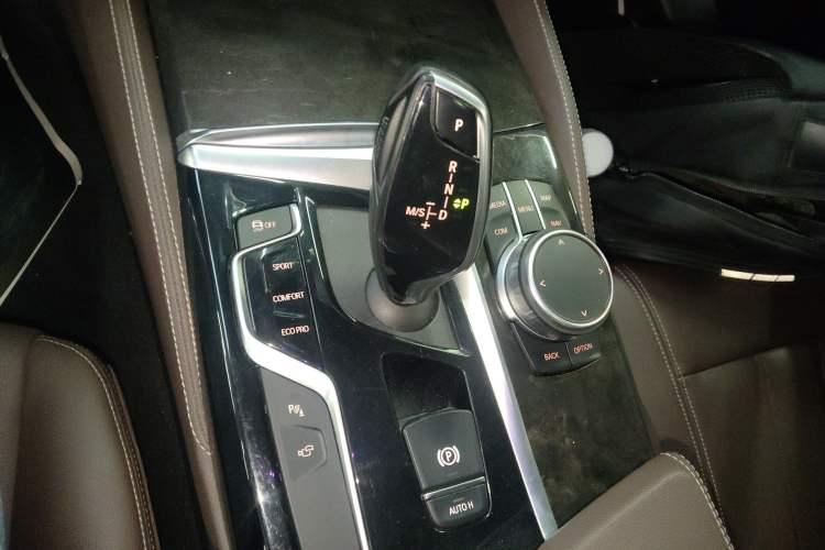 Used BMW 5 Series 2019 525Li M Sport Package