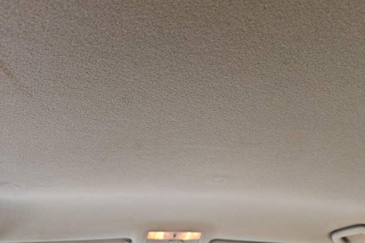 Used Toyota Highlander 2011 2.7L Two-Wheel Drive 5-Seater Elite Edition Headliner