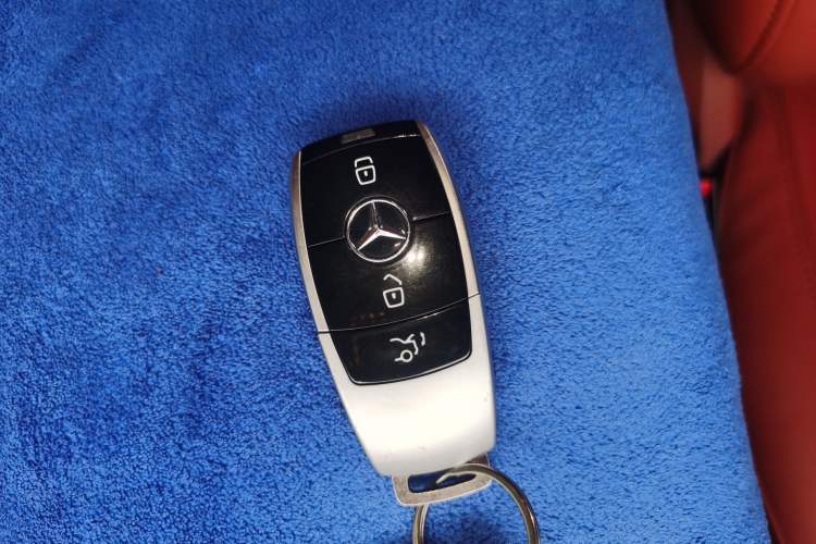 Used Mercedes-Benz Vito 2021 2.0T Business Version 7 Seats