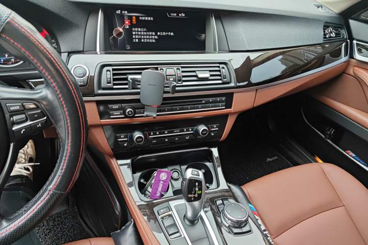 Used BMW 5 Series 2017 528Li xDrive Leading Model
