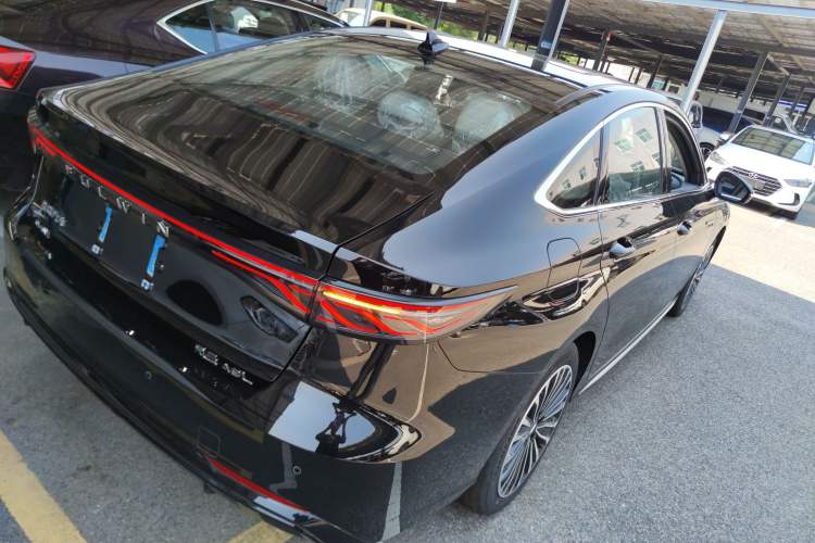 Used Chery Fengyun A8L 2025 1.5 TGDI 145 km Luxury Version Exterior 5