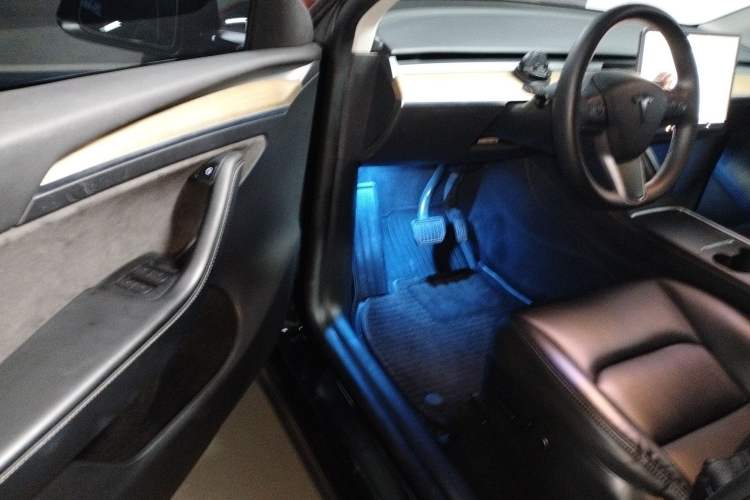 Used Tesla Model Y 2022 Rear-Wheel-Drive Version Driver Seat