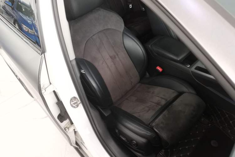 Used Audi A4L 2023 40 TFSI Luxury Dynamic Model