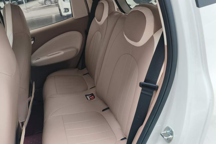 Used Wuling Hongguang MINIEV 2025 Four-Door Version Zhenxiang+ Edition Left Rear Seat