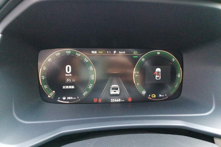 Used Lynk & Co 06 EM-P 2022 PHEV 84 km Range Pro Version