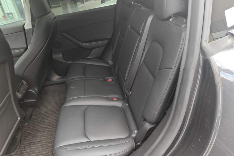 Used Tesla Model Y 2024 Rear-Wheel-Drive Version