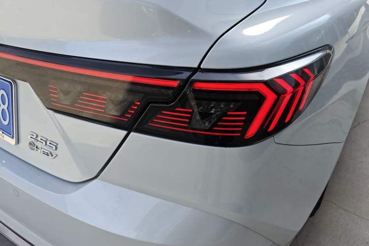 Used Toyota Camry 2025 Dual-Motor 2.5 HXS Sport Plus Smart Drive Edition