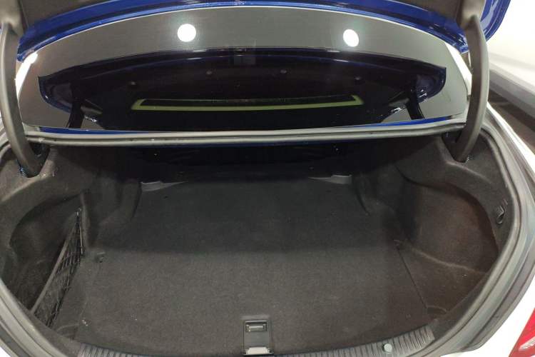 Used Mercedes-Benz C-Class 2017 Facelift C 200 L Sport Edition