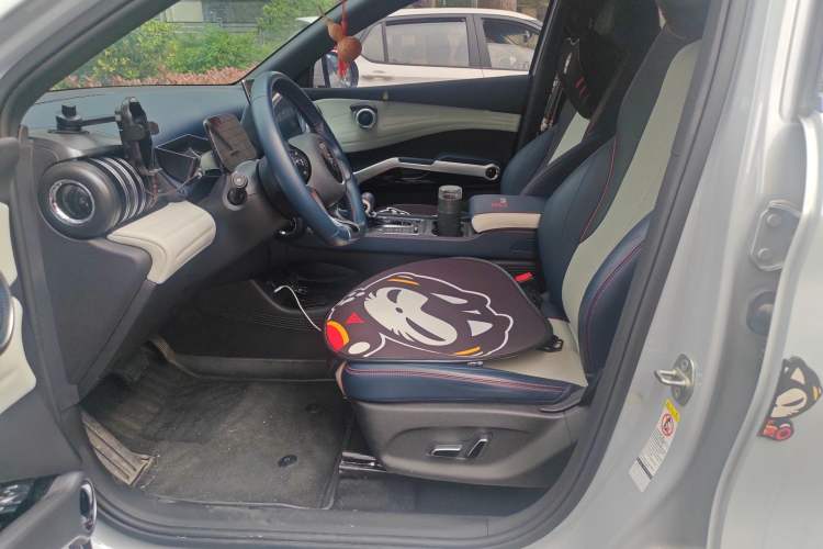 Used BYD Yuan PLUS 2022 510 km Flagship Version Left Front Seat