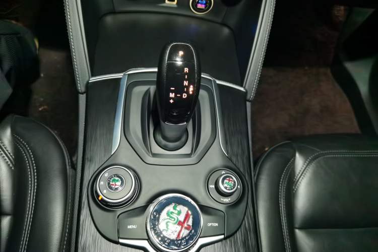 Used Alfa Romeo Stelvio 2017 2.0T 280HP Luxury Edition