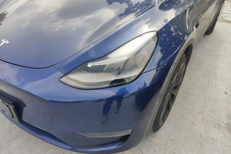 Used Tesla Model Y 2021 Long-Range All-Wheel-Drive Version