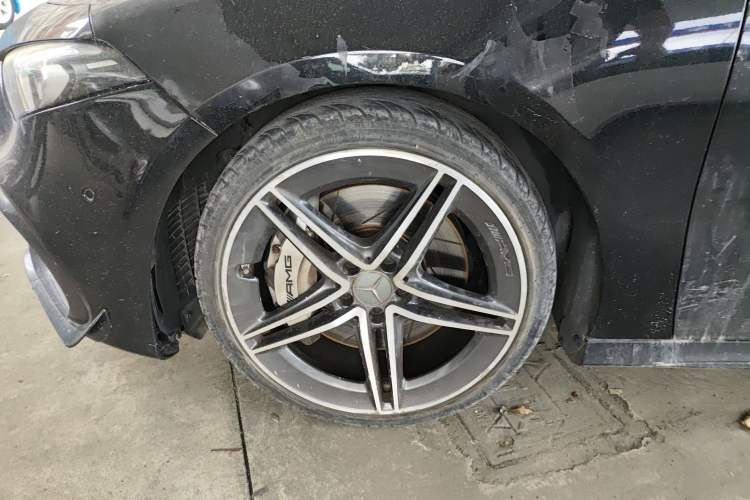 Used Mercedes-Benz A AMG 2020 Facelifted AMG A 35 4MATIC Exterior 2