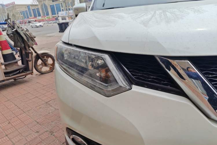 Used Nissan X-Trail 2014 2.0L CVT Comfort Edition 2WD Right Front Headlight