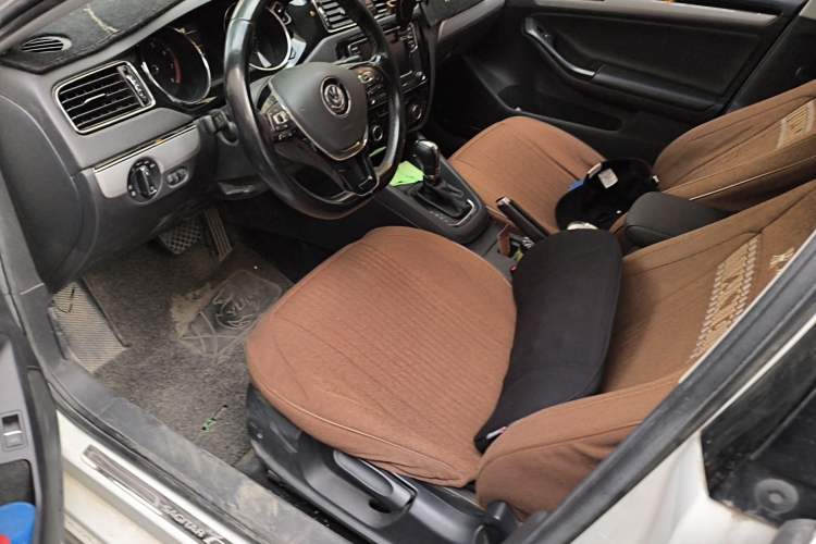 Used Volkswagen Sagitar 2018 1.6L Automatic Comfort Model Left Front Seat